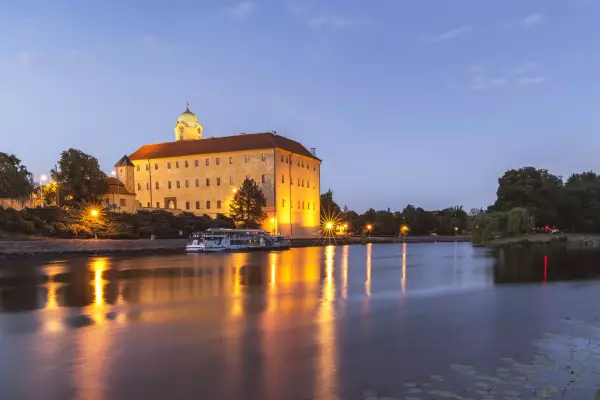 Poděbrady - lázeňské město na dosah